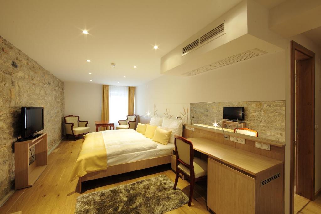 Hotel Historia Malomkert Veszprém Zewnętrze zdjęcie